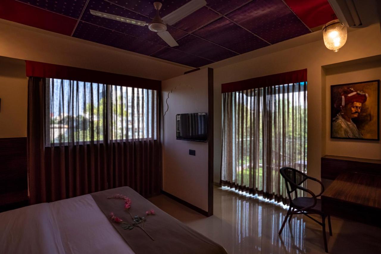 Ra Residence - Agarwal Group Of Hotels Пюн Екстериор снимка
